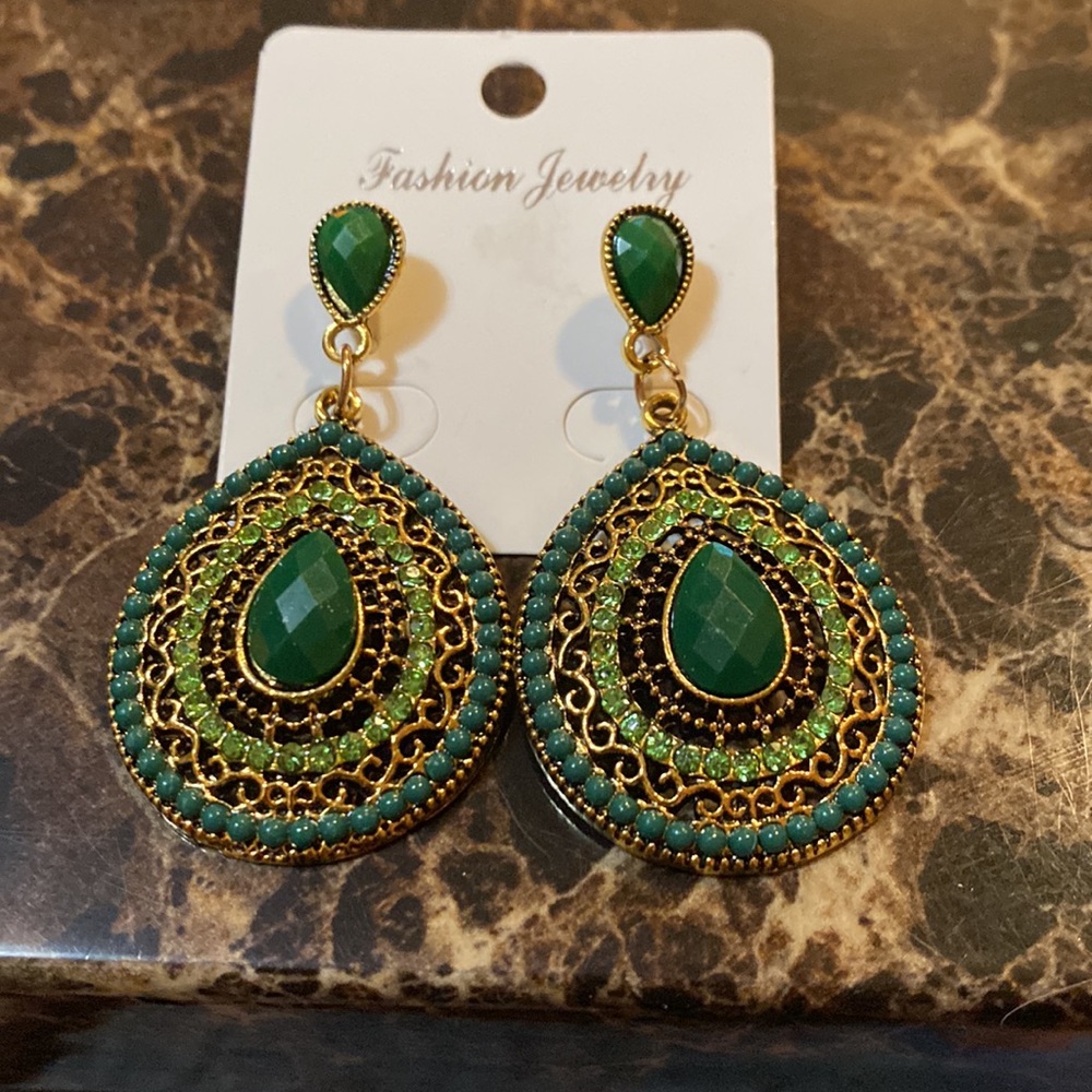 Earring - Picture 2 of 2